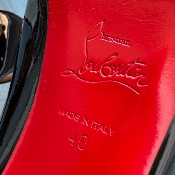 Christian Louboutin - Picture 5 of 8
